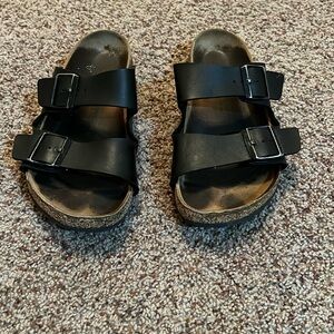 Black Arizona Birkenstocks; Sz 39 (women’s 8-8.5)